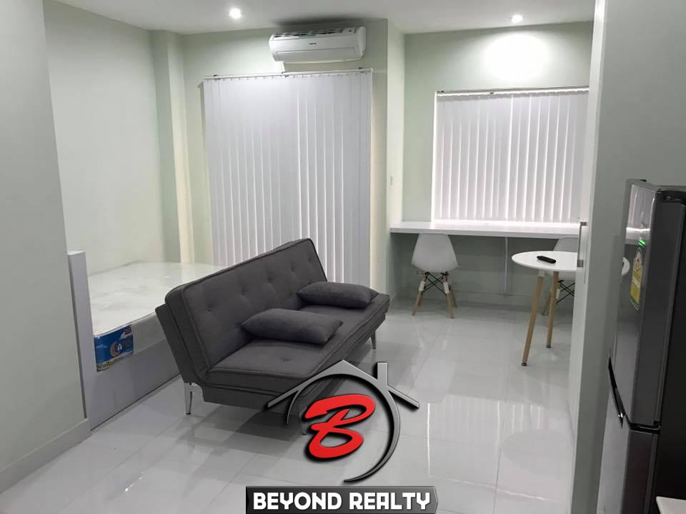 condo with swimming pool, apartment in Phnom Penh, condo for rent, apartment for rent, seating area, working desk, bedroom, sofa