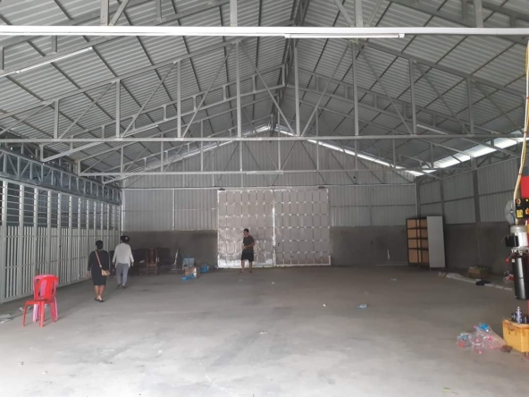 industrial-warehouse-in-Phnom Penh-industrial-shelter-inside-warehouse