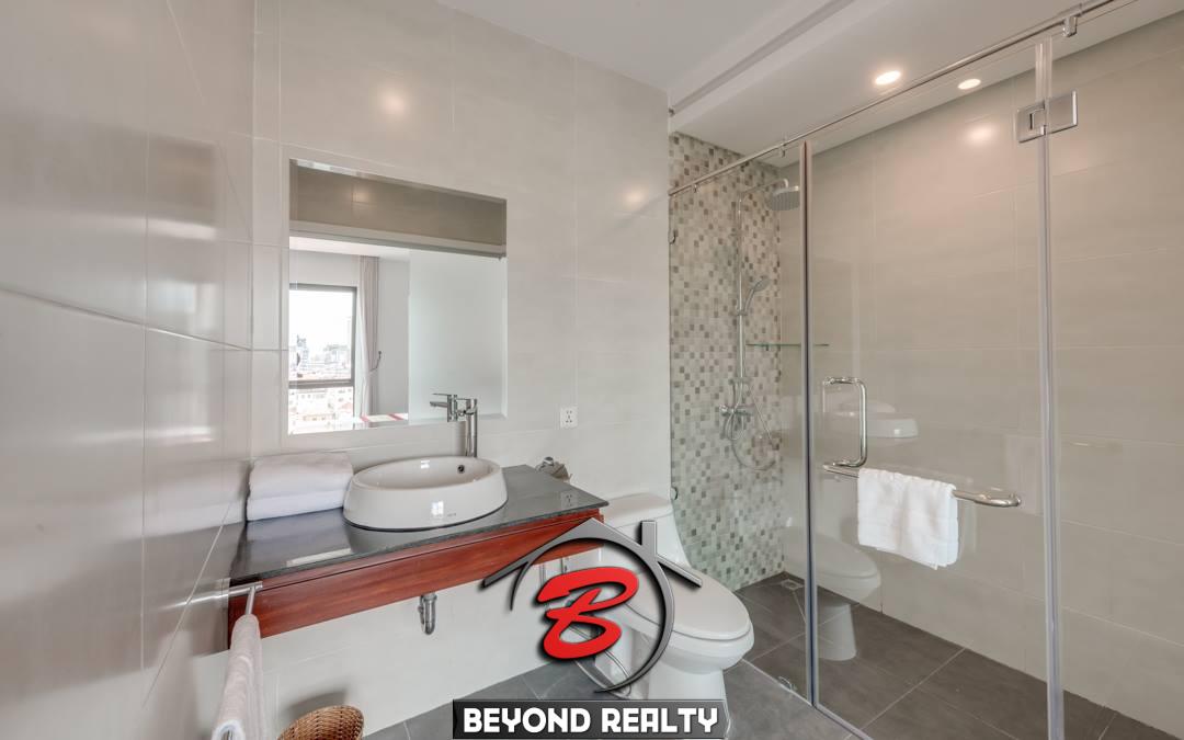 the bathroom of the 1-bedroom spacious luxury serviced apartment for rent in Phnom Penh Cambodia