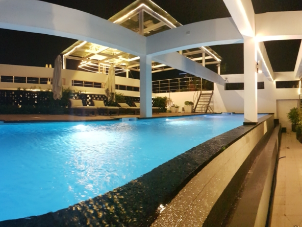 the swimming pool of the 1-bedroom serviced apartment for rent in BKK1 in Phnom Penh