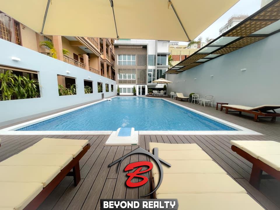 the swimming pool of the 1-bedroom luxury serviced apartment for rent in BKK1 Phnom Penh Cambodia