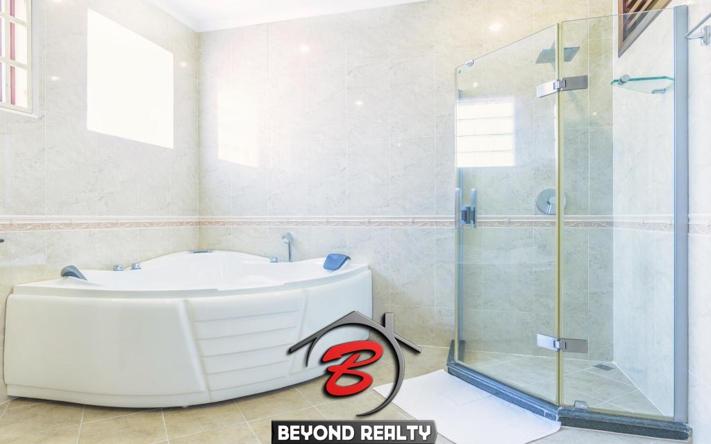 a bathroom fo the 1-bedroom luxury serviced apartment for rent in BKK1 Phnom Penh Cambodia