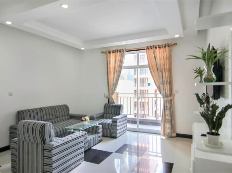 2 bedrooms 2 bathrooms serviced apartment for rent in Toul Tom Pong Phnom Penh