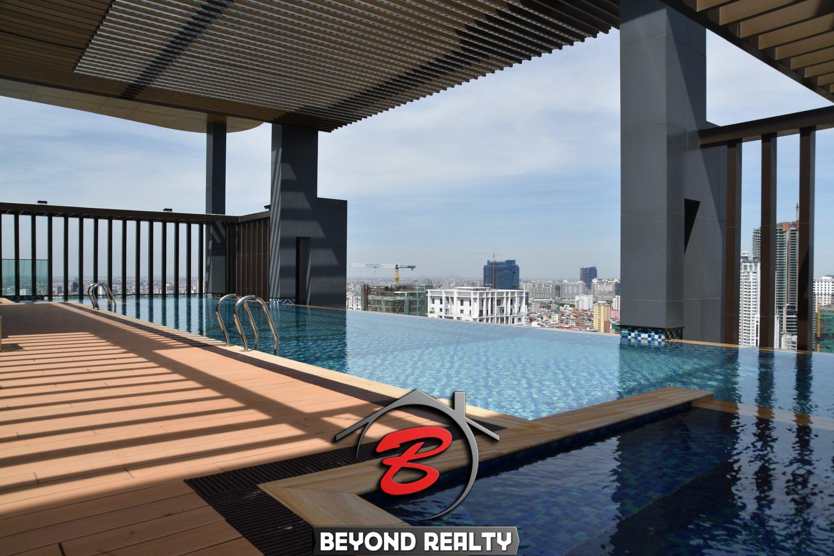 the swimming pool of the luxury serviced apartment for rent in BKK1 in Phnom Penh Cambodia
