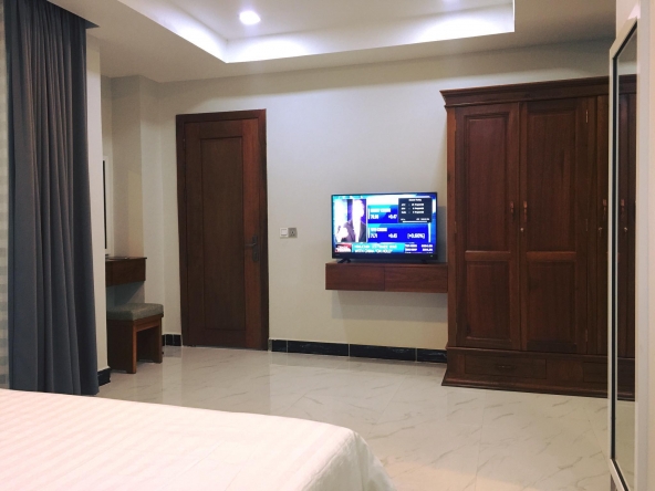 Serviced studio apartment for rent in Toul Tom Poung in Phnom Penh (7)