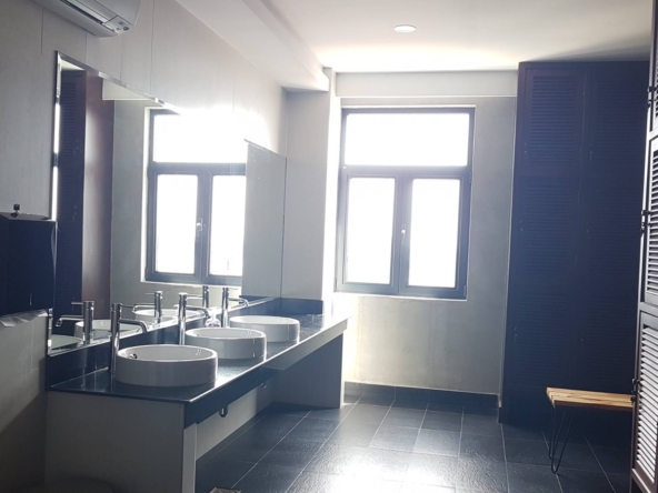 the public showers of the luxury serviced condo in Sangkat Srah Chak in Phnom Penh Cambodia