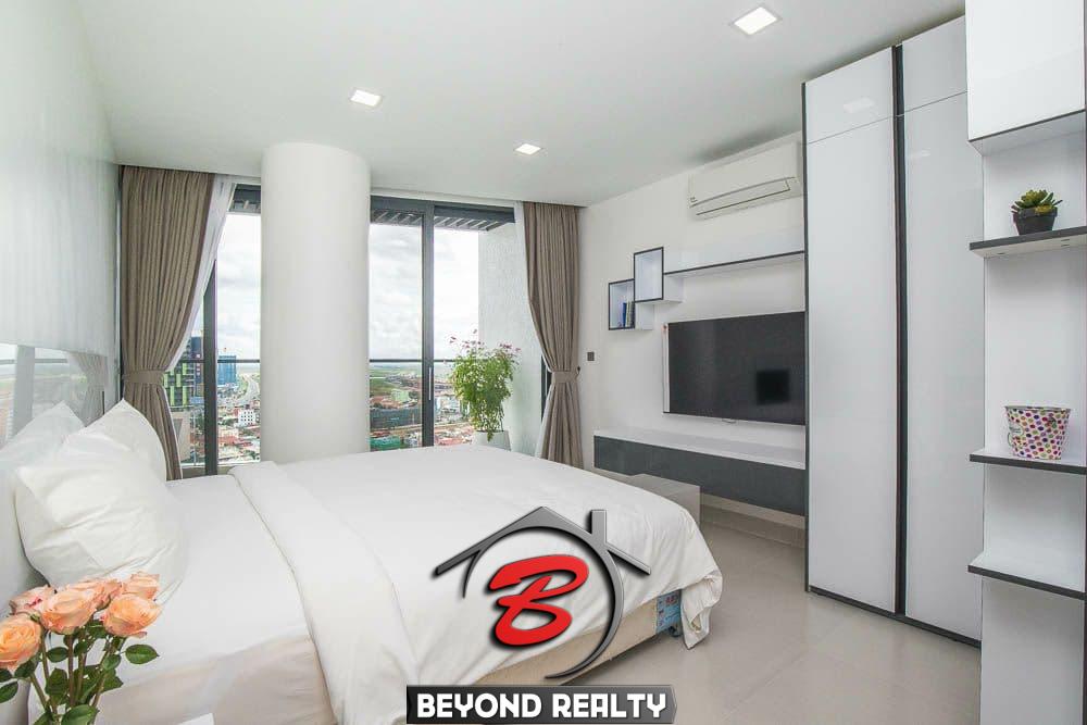 the bedroom of the 1-bedroom luxury serviced apartment at BKK1 in Phnom Penh Cambodia