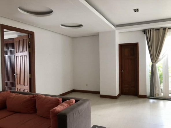 spacious 2-bedrooms serviced condo for rent in Russian Market Toul Tom Pong 1 Phnom Penh