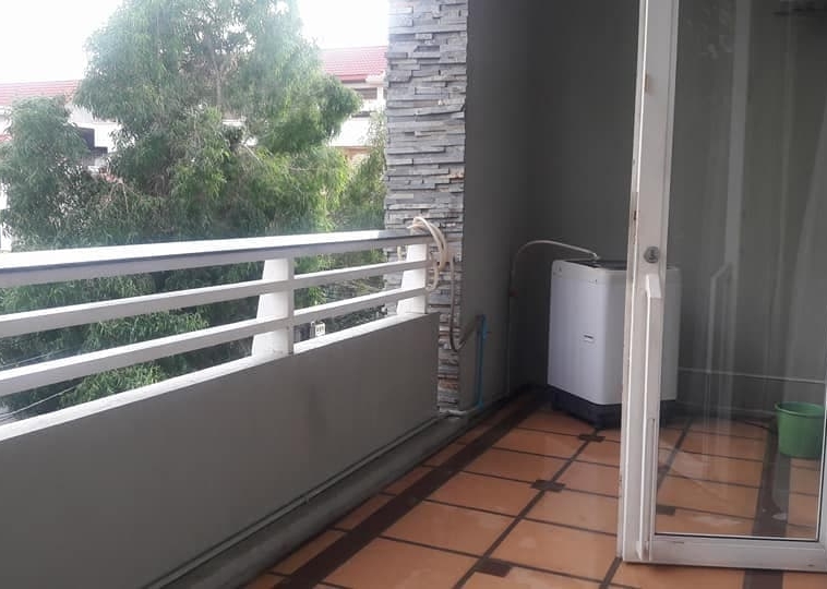 spacious 1-bedroom serviced condo for rent in Russian Market Toul Tom Pong 1 Phnom Penh