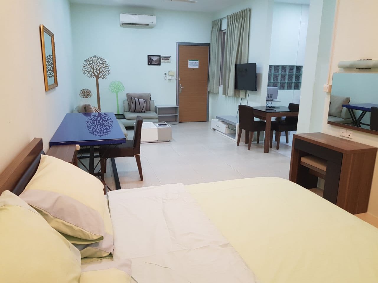 serviced studio apartment residence for rent in Phsar Kandal in Daun Penh in Phnom Penh riverside