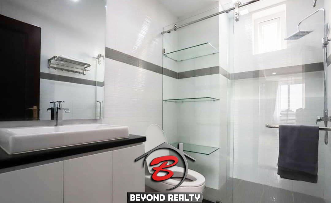 the bathroom of the serviced apartment for rent in Toul Tom Poung in Phnom Penh