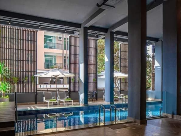the swimming pool of the serviced apartment for rent in Toul Tom Poung in Phnom Penh Cambodia