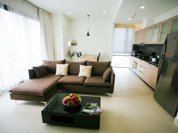 the living room of the 1br condo unit at Aura Condominium condo unit for sale (resale) in Daun Penh Phnom Penh riverside