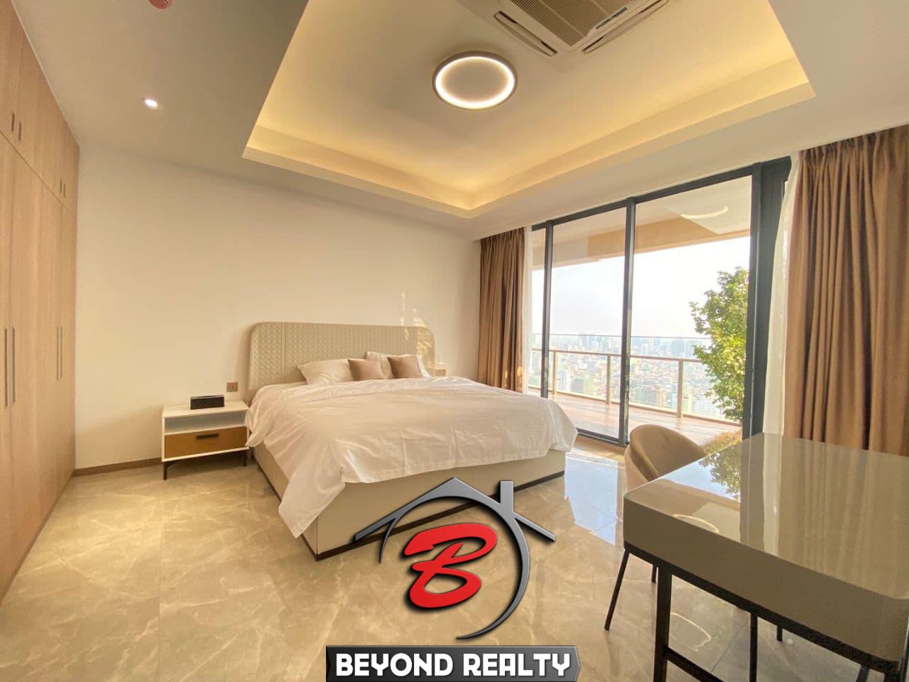 a bedroom of the 3-bedroom luxury spacious serviced flat for rent