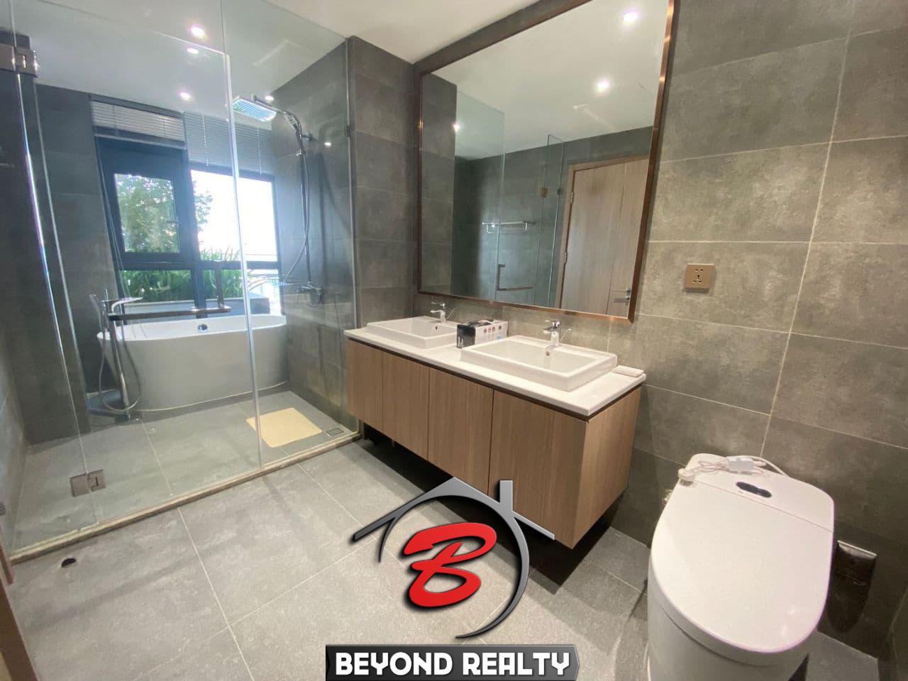 a bathroom of the 3-bedroom luxury spacious serviced flat for rent
