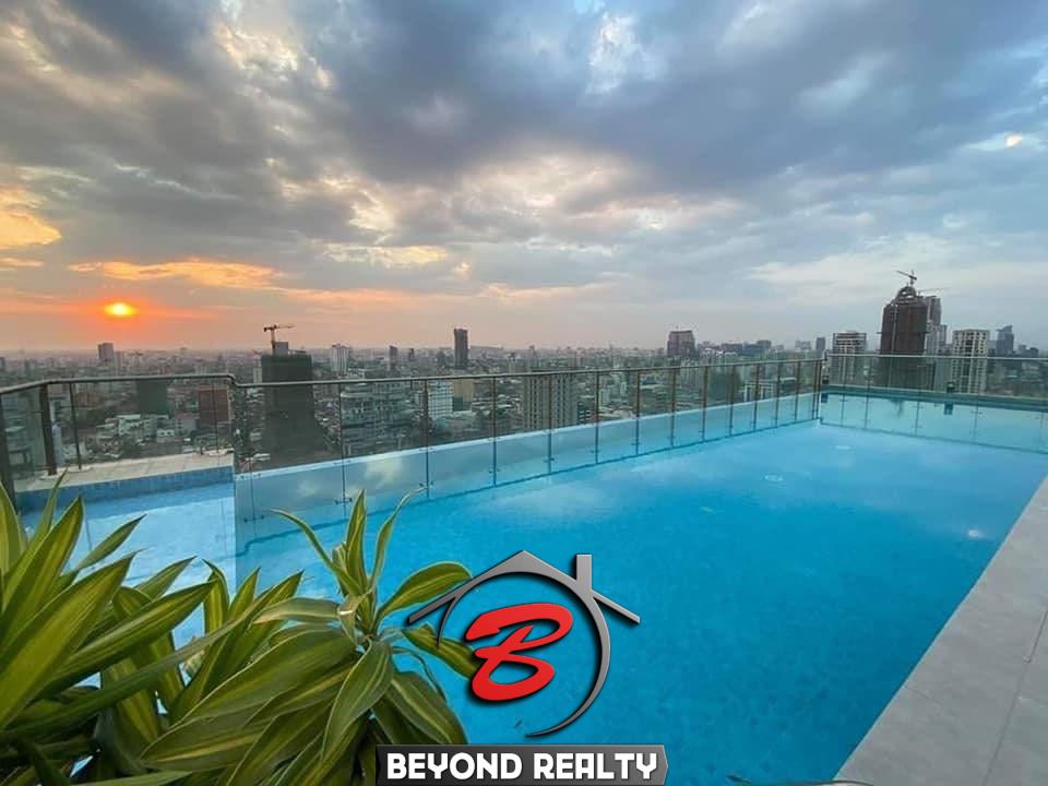 the swimming pool of the apartment rental at st 63 in Tonle Bassac Phnom Penh