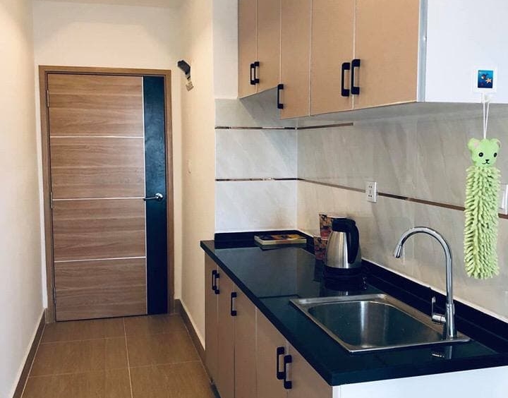 the kitchen of the 1-bedroom condo resale at L Residence in Boeng Trabek 2 Phnom Penh Cambodia