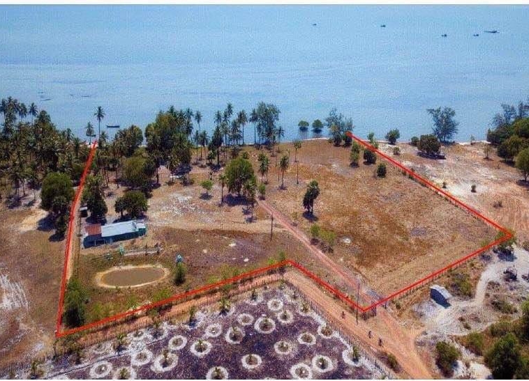 aerial view of the beachfront land for sale in Changhaon, Tuek Chhou Kampot Cambodia - layout lines