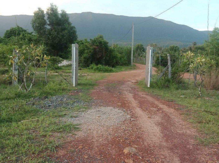 the road of the beachfront land for sale in Changhaon, Tuek Chhou Kampot Cambodia